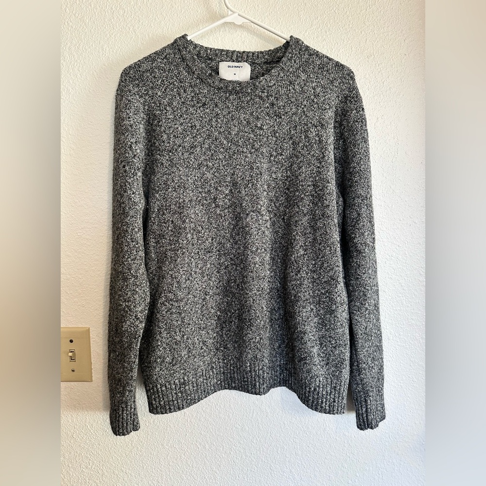 Old navy sweater. Pullover. Gray. Crew neck